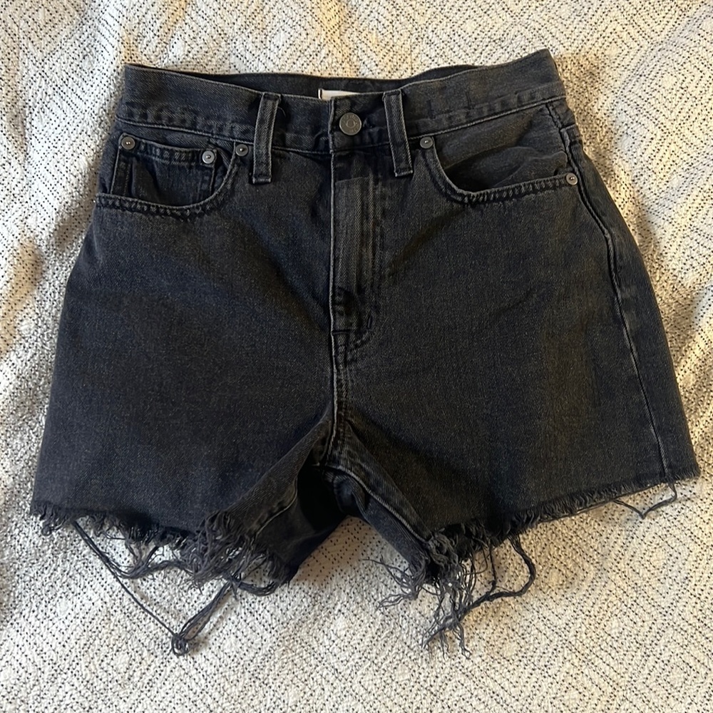 Madewell Washed Black Denim Frayed High Rise Momjean Short